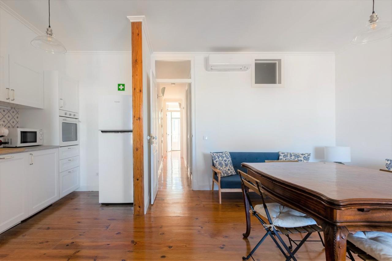 White & Blue Vintage Home In Graca Lisboa Exterior foto