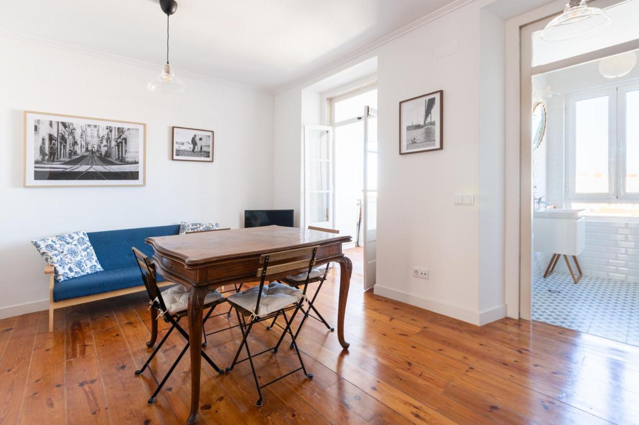 White & Blue Vintage Home In Graca Lisboa Exterior foto